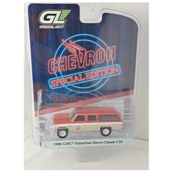 Greenlight 1:64 GMC Suburban Sierra Classic C10 1988 Chevron